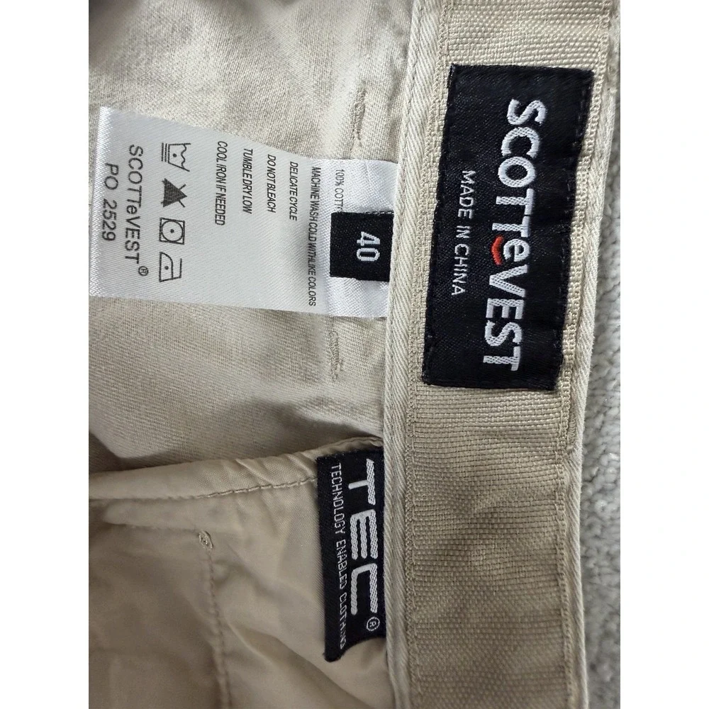 ScotteVest Chino Shorts Mens Size 40 TEC 9
